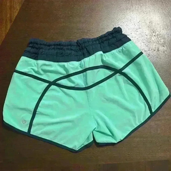 Lululemon Tracker Short - Picture 2 of 12